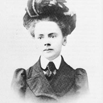 Julia Morgan is commissioned to design North Star House.